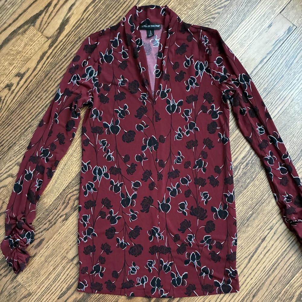 Pea in a Pod Burgundy Floral Blouse Maternity Small